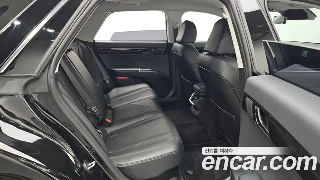 Hyundai Grandeur GN7 — Фото автомобиля 18
