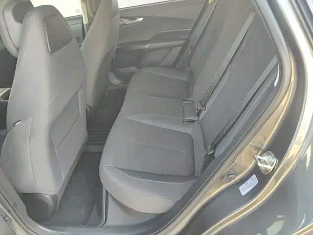Changan Qiyuan A05 — Фото автомобиля 16