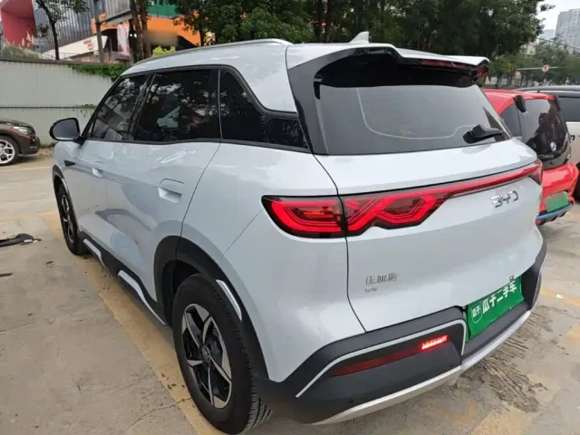 BYD Yuan UP — Фото автомобиля 4