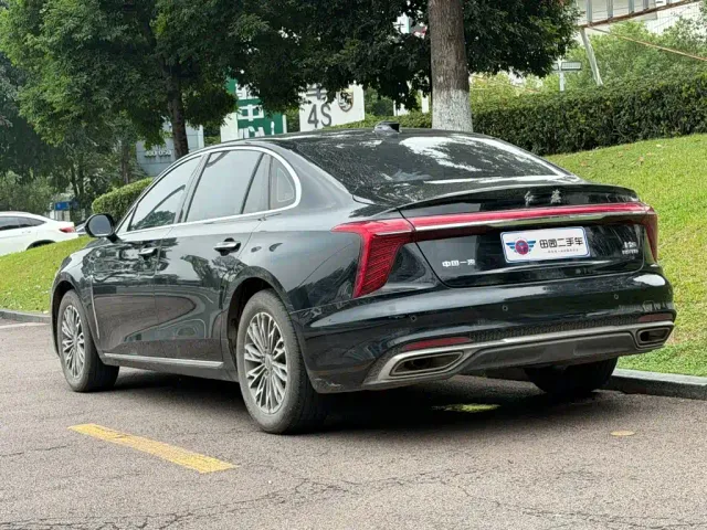 Hongqi H5 — Фото автомобиля 4