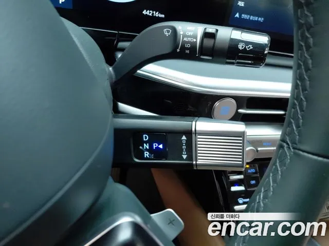 Hyundai Grandeur Grandeur (GN7) 2.5 Бензин 2WD — Фото автомобиля 9