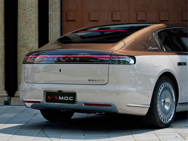 Maextro S800 — Фото автомобиля 12