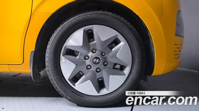 Hyundai Staria Staria L3.5 Школьный автобус — Фото автомобиля 17