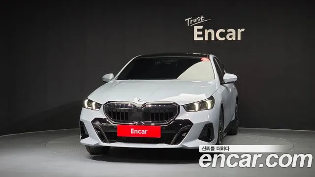 BMW 5-Series 5 серия (G60) 530i xDrive M Sport Pro Special Edition — Фото автомобиля 3