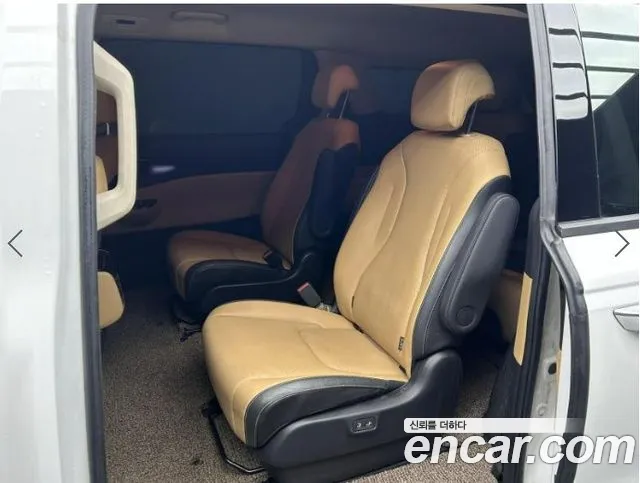 Kia Carnival Generation 4 — Фото автомобиля 7