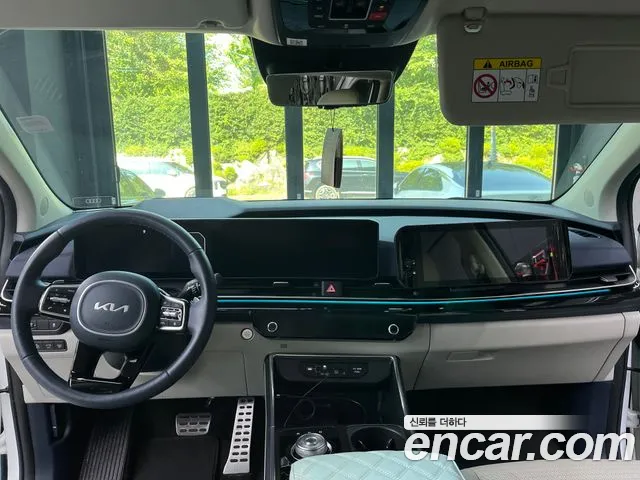 Kia Carnival Generation 4 — Фото автомобиля 7