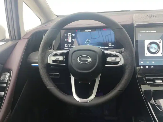 GAC Trumpchi M8 — Фото автомобиля 15