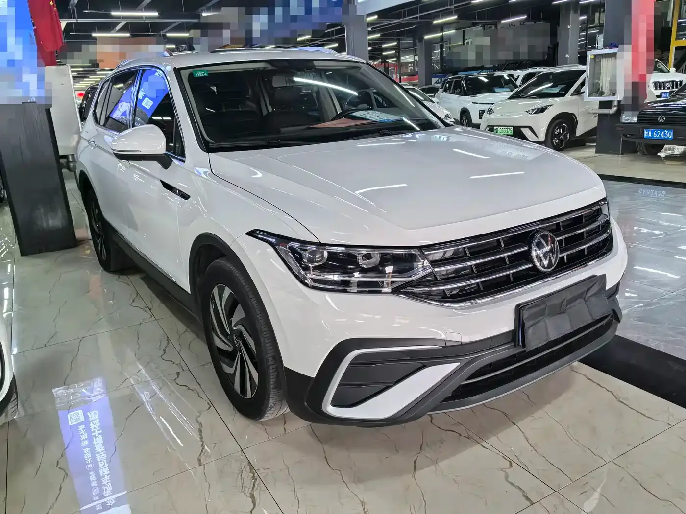 Volkswagen Tiguan L 2022 330TSI Automatic 2WD Smart Edition — Фото автомобиля 3