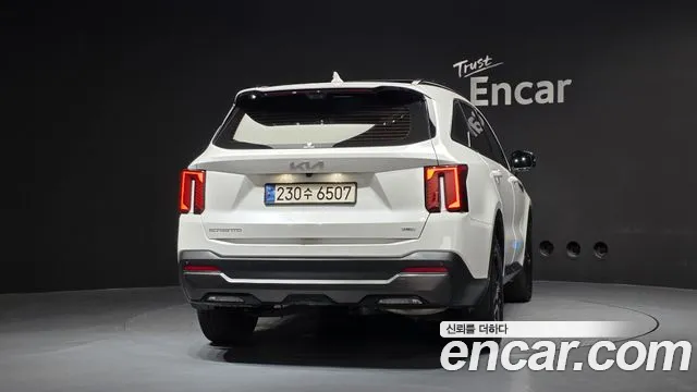 Kia Sorento — Фото автомобиля 4