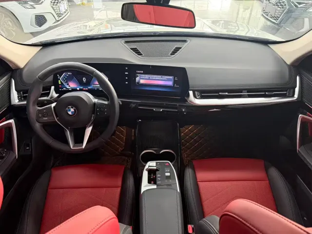 BMW X1 — Фото автомобиля 7