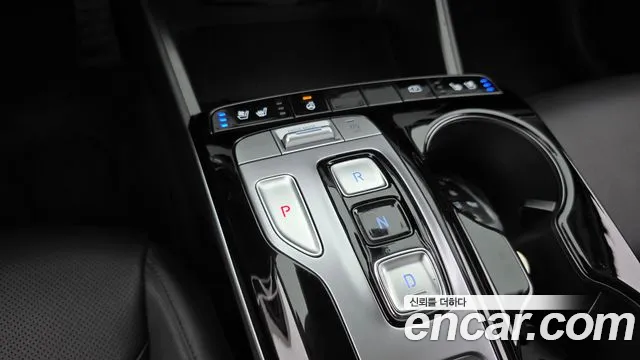 Hyundai Tucson Tucson (NX4) Бензин 1.6 турбо 2WD — Фото автомобиля 9