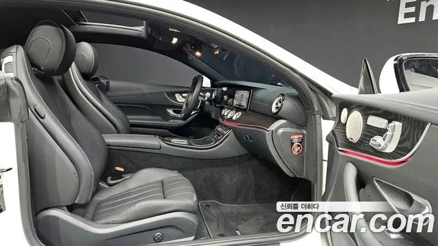 Mercedes-Benz E-Class — Фото автомобиля 10