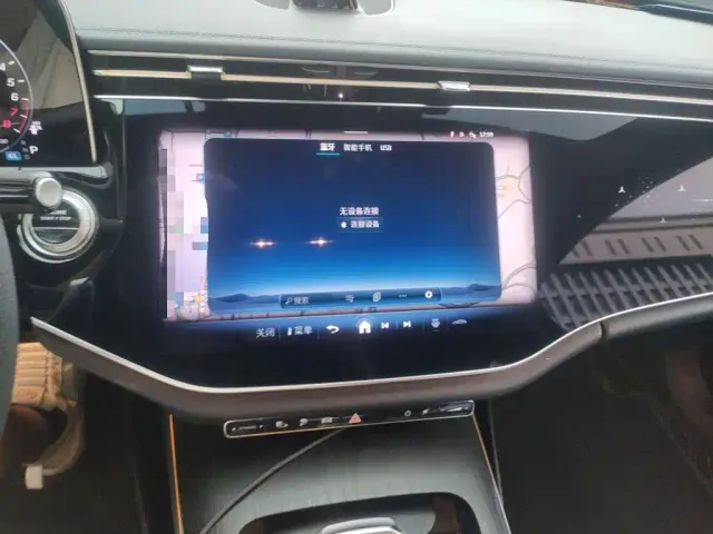 Mercedes-Benz E-Class — Фото автомобиля 14