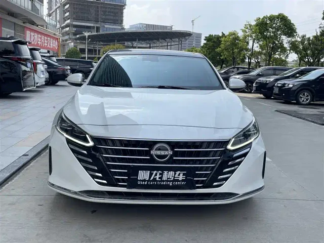 Nissan Teana — Фото автомобиля 2