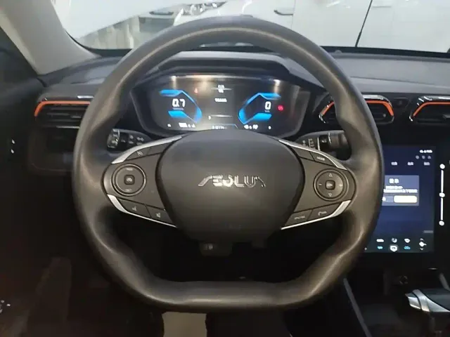 Dongfeng Yixuan — Фото автомобиля 10