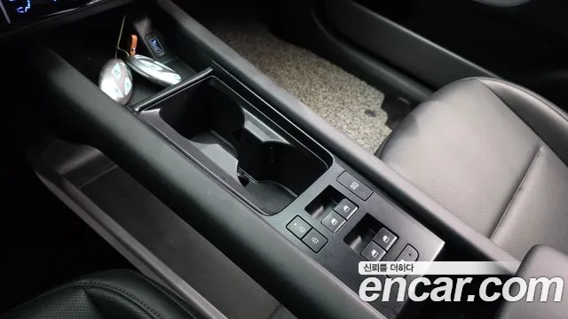 Hyundai Ioniq 6 — Фото автомобиля 12