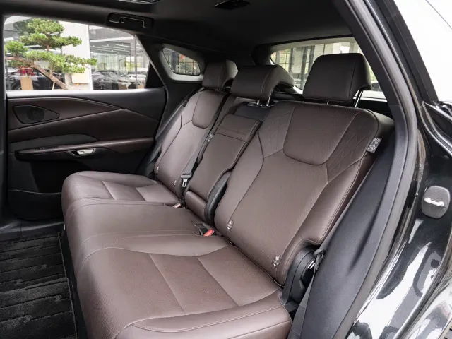 Lexus RX — Фото автомобиля 12