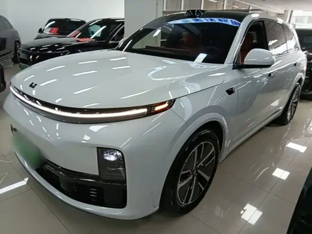 Фотография автомобиля — Li Auto L7