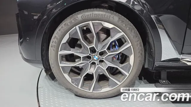BMW X7 — Фото автомобиля 4