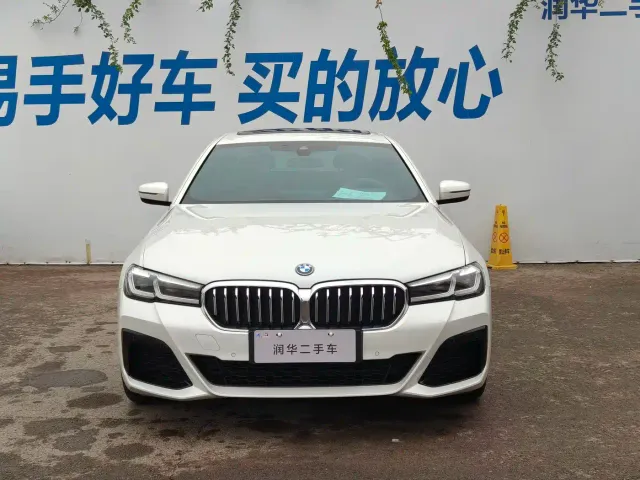 BMW 5 Series — Фото автомобиля 2