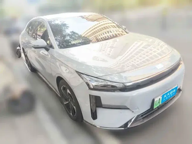 Geely Galaxy L6 — Фото автомобиля 3