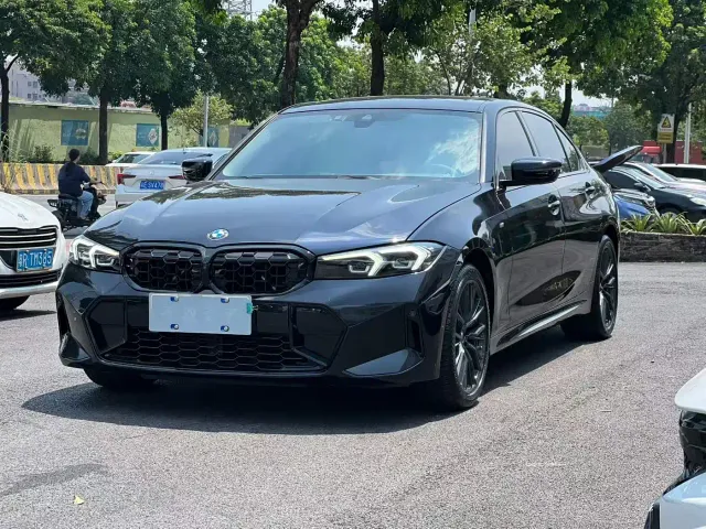 Фотография автомобиля — BMW 3 Series