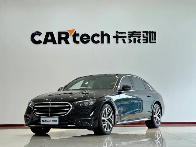 Фотография автомобиля — Mercedes-Benz E-Class