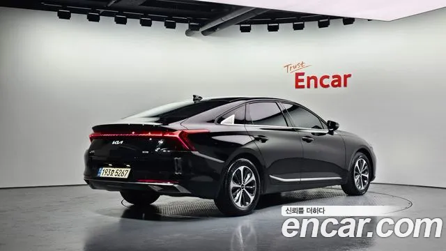 Kia K8 Hybrid — Фото автомобиля 2