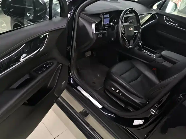 Cadillac XT6 — Фото автомобиля 15