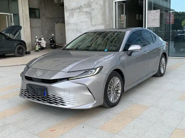 Фотография автомобиля — Toyota Camry