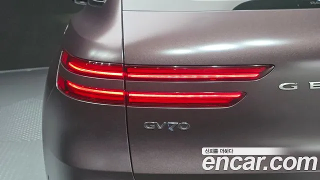 Genesis GV70 3.5T Бензин AWD — Фото автомобиля 21