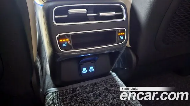 Genesis GV70 2.5T Бензин AWD — Фото автомобиля 19
