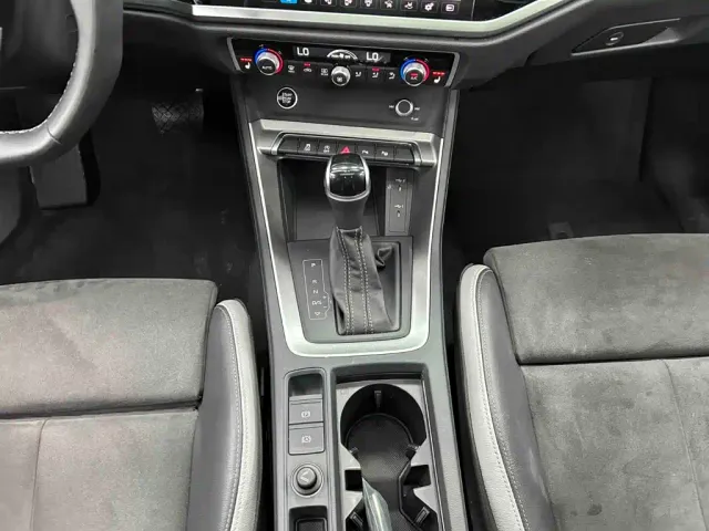 Audi Q3 — Фото автомобиля 10