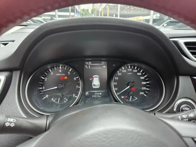 Nissan Qashqai — Фото автомобиля 10