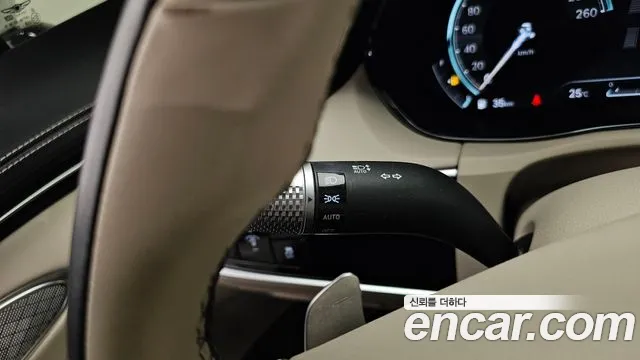 Genesis GV70 — Фото автомобиля 29
