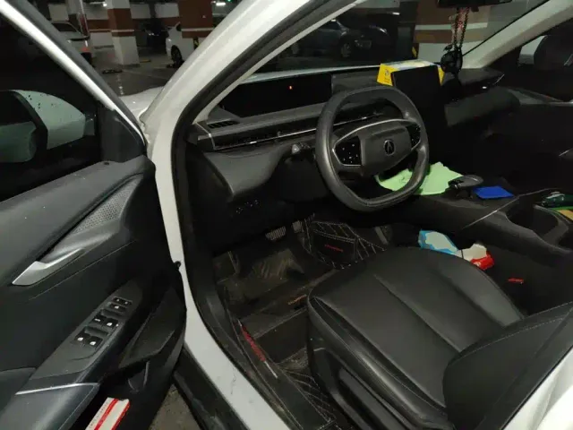 Changan Lamore — Фото автомобиля 12