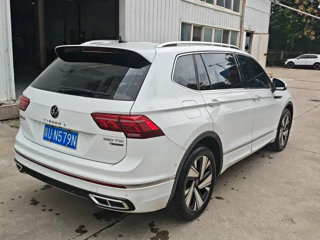 Volkswagen Tiguan L — Фото автомобиля 3