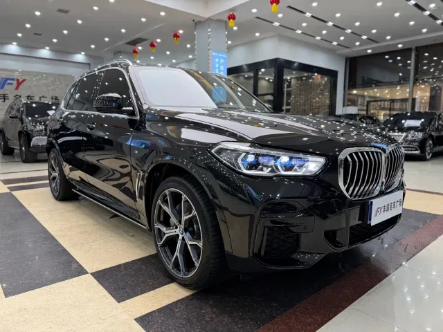 BMW X5 — Фото автомобиля 3