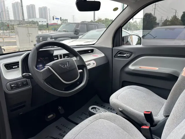 Wuling Hongguang Mini EV — Фото автомобиля 10