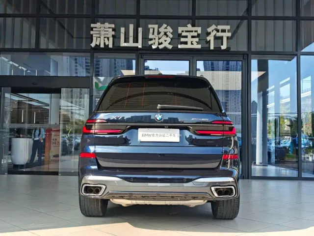 BMW X7 — Фото автомобиля 4