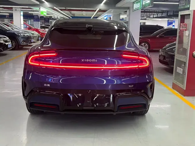 Xiaomi Auto Xiaomi YU7 2025 Extended Range RWD Edition — Фото автомобиля 5