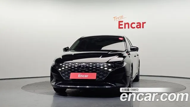 Hyundai Grandeur — Фото автомобиля 2