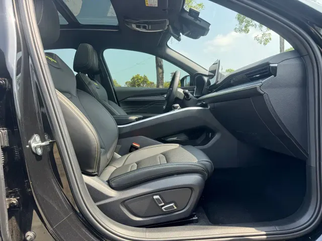 Geely Xingrui — Фото автомобиля 12