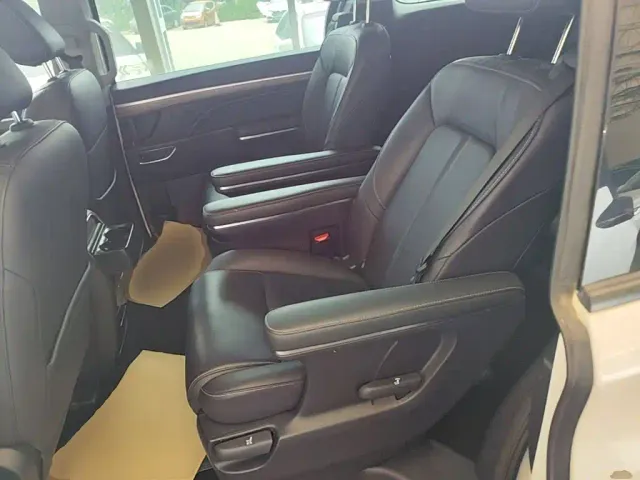 GAC Trumpchi M8 — Фото автомобиля 16