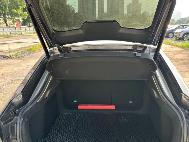 Changan Changan UNI-V 2022 1.5T Premium Model — Фото автомобиля 10