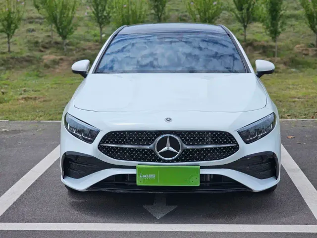 Mercedes-Benz A-Class — Фото автомобиля 2
