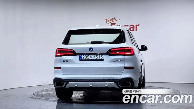 BMW X5 — Фото автомобиля 3