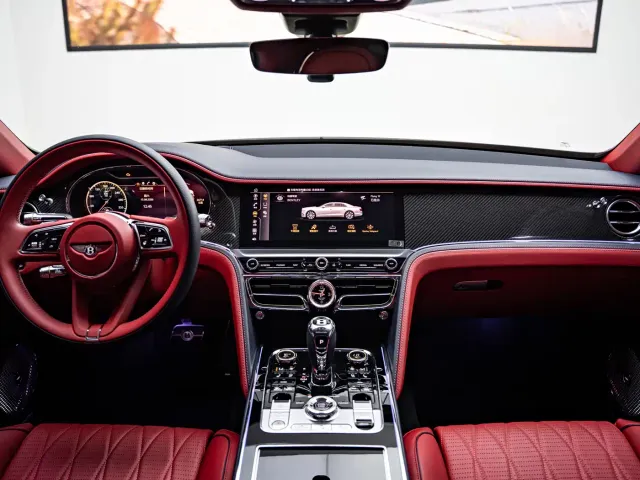 Bentley Flying Spur — Фото автомобиля 9