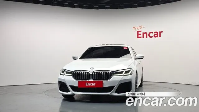 BMW 5 Series G30 — Фото автомобиля 3