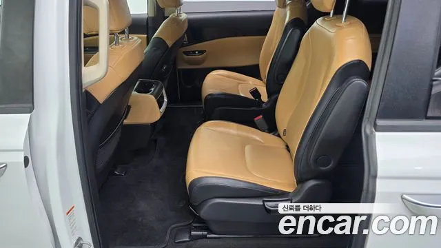 Kia Carnival 4th Gen — Фото автомобиля 18